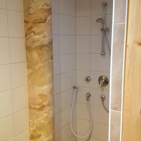 Maier Garni Hotel